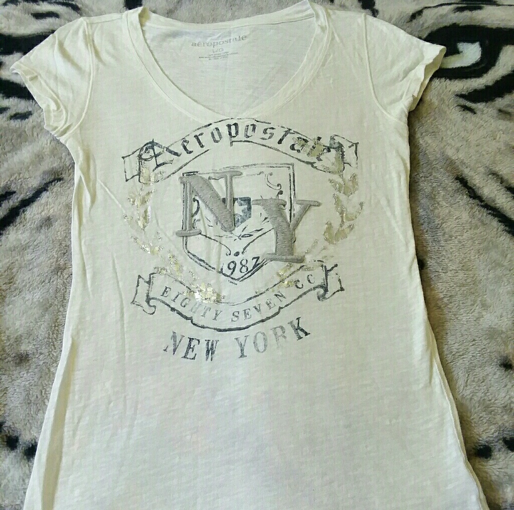 Aeropostale V-Neck White T-Shirt